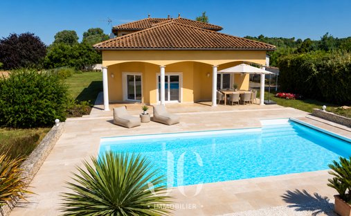 House in Chaponnay, Auvergne-Rhône-Alpes, France 1