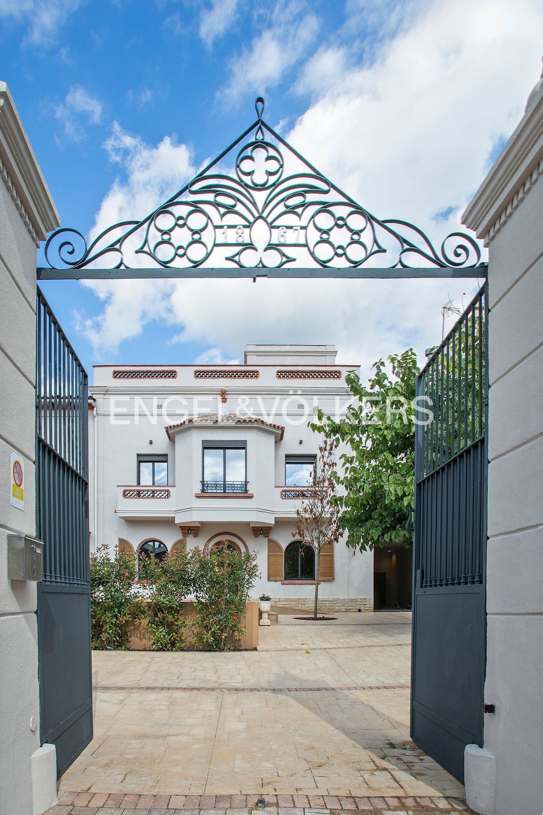 House in Sant Just Desvern, Catalonia, Spain 1 - 18935353