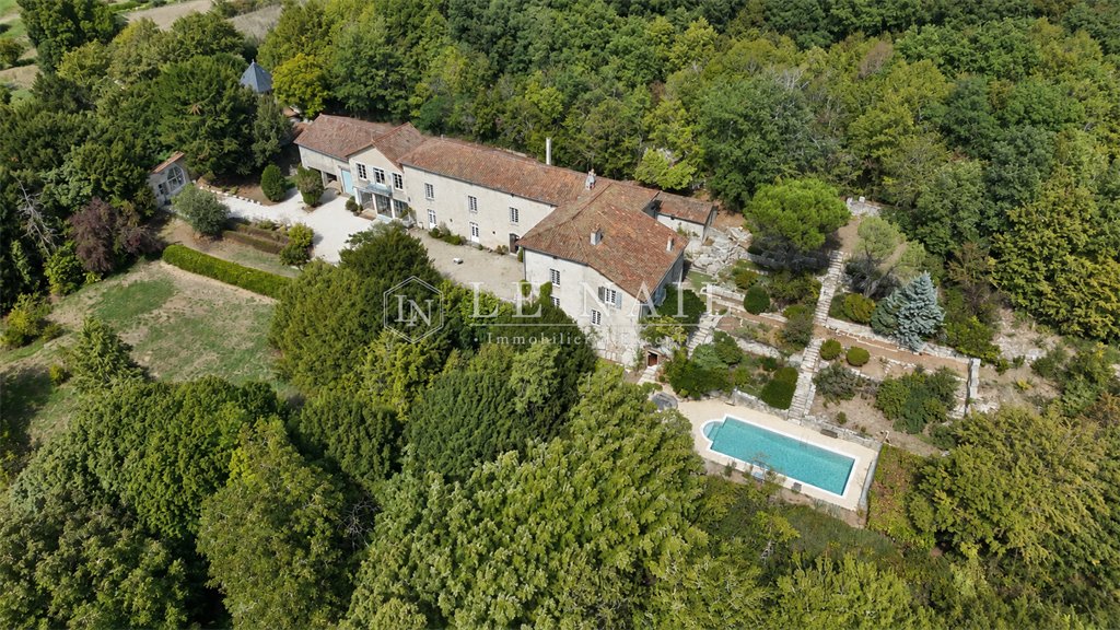 House in Ruffec, Nouvelle-Aquitaine, France 1 - 18935681