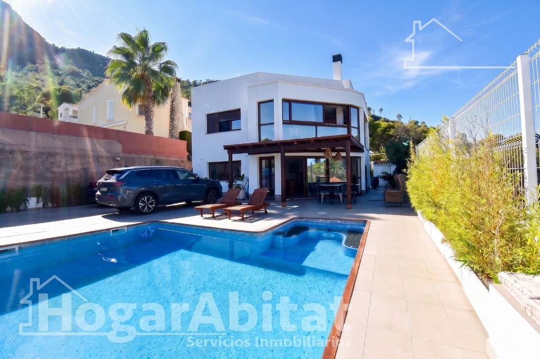 Villa in Gandia, Valencian Community, Spain 1 - 18935316