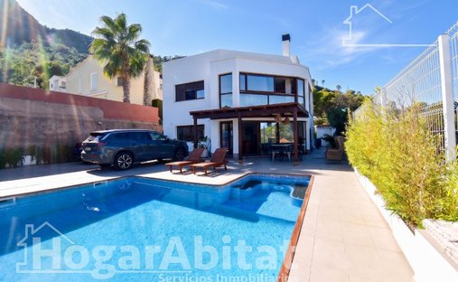 Villa in Gandia, Valencian Community, Spain 1