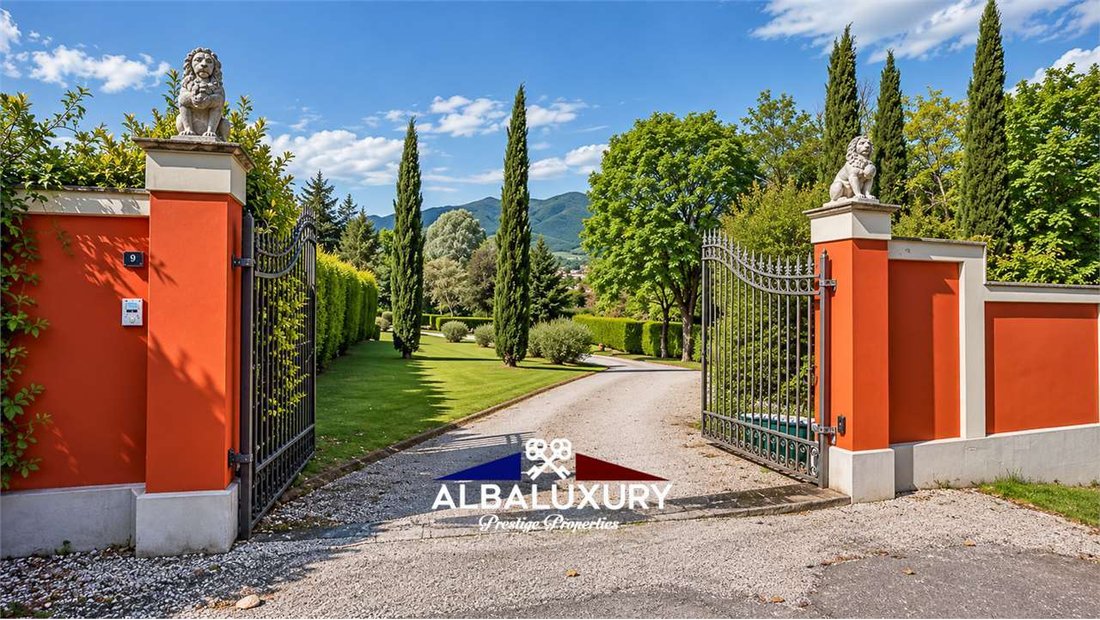 Villa in Verciano, Capannori, Tuscany 4 - 16826572