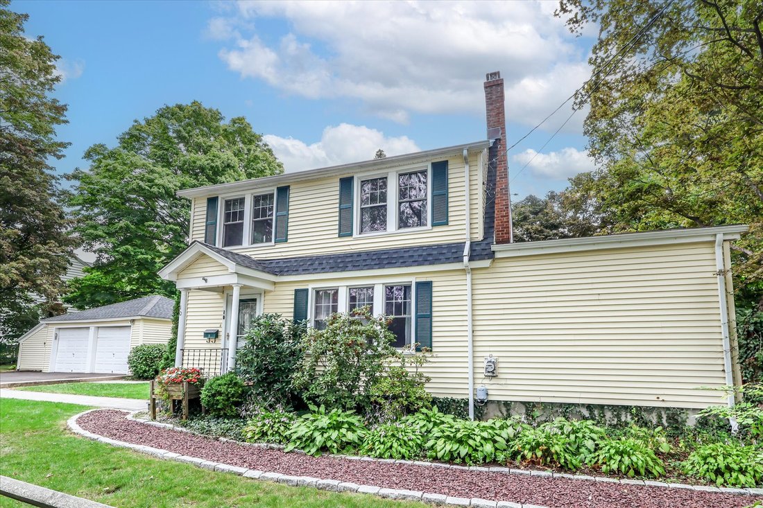 House in Trumbull, Connecticut, United States 2 - 18932136
