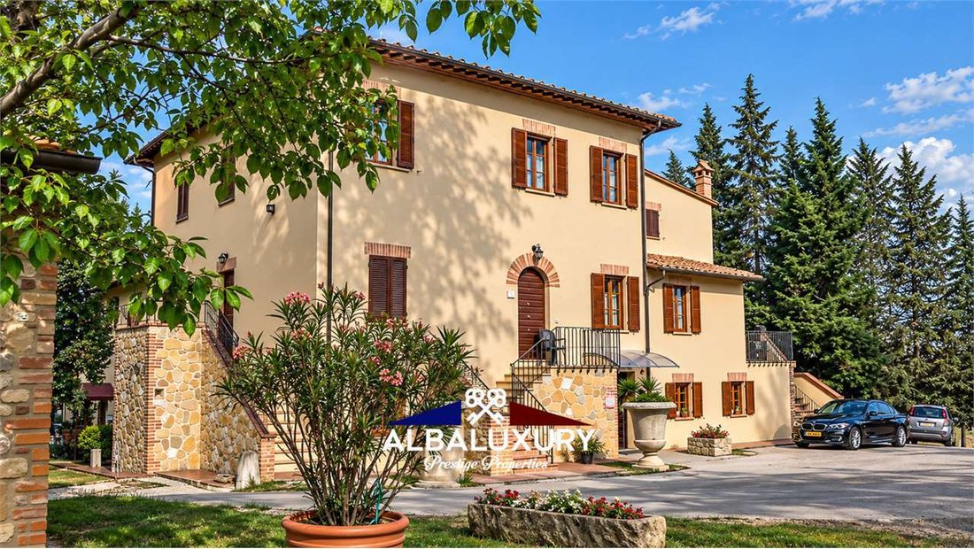 Villa in Chianciano Terme, Tuscany, Italy 2 - 16726356