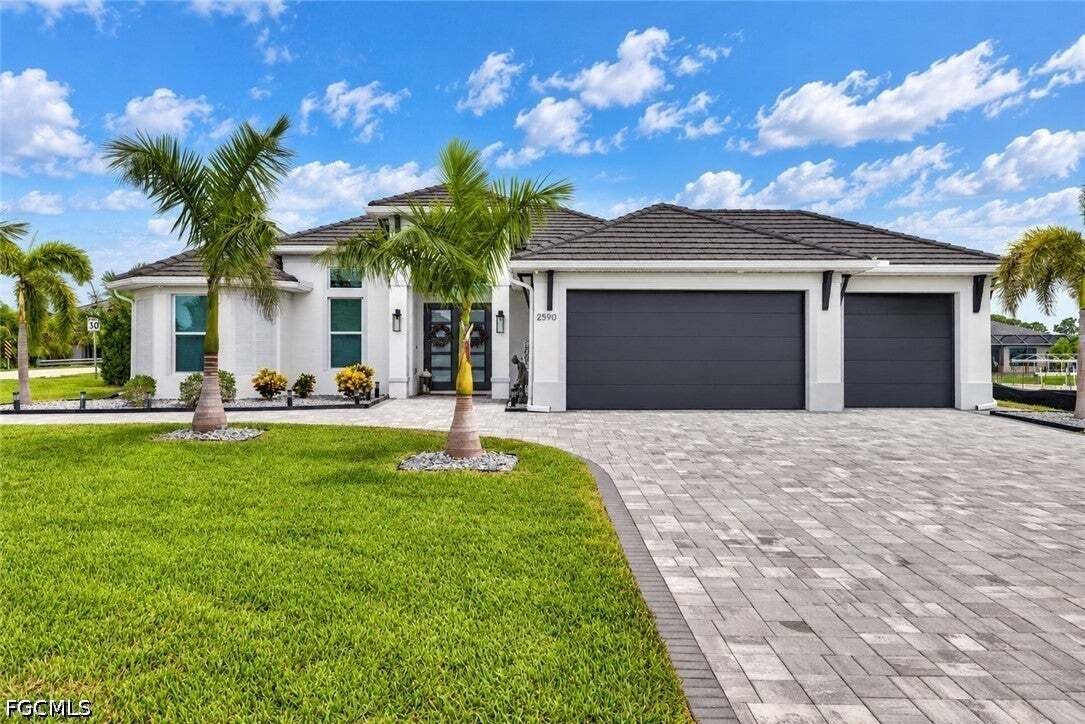 House in Cape Coral, Florida, United States 3 - 18933727