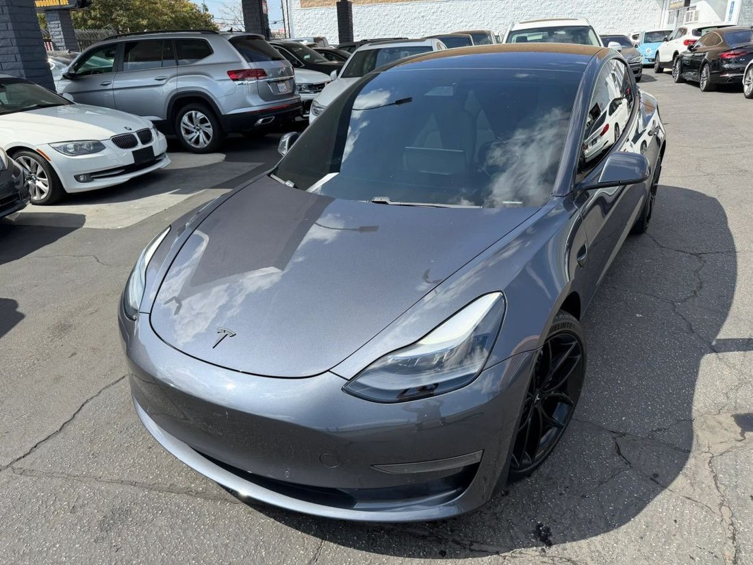 Sedan in Arleta, CA, United States 4 - 18932339