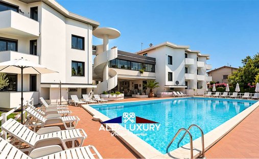 Villa a Marina di Cecina, Cecina, Toscana 1