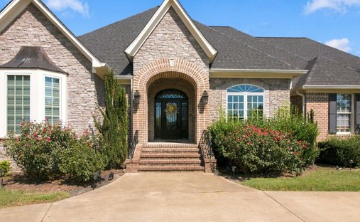House in Paris, Tennessee, United States 1