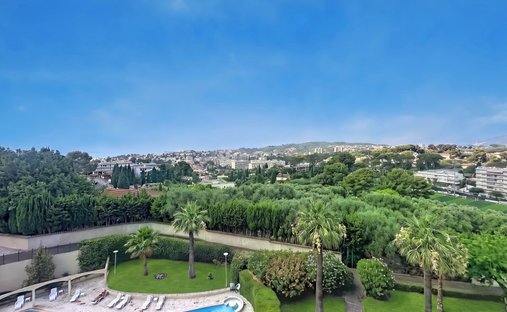 Apartment in Maurice Jeanpierre, Le Cannet, France 1