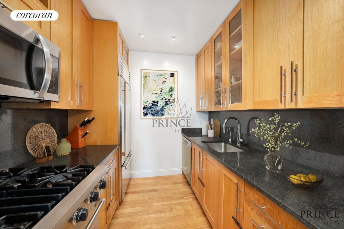 Condo in New York, New York, United States 3 - 18932891