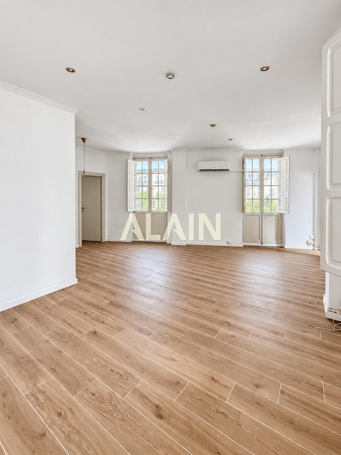 Apartment in l'Eixample, Valencia, Spain 3 - 18935663