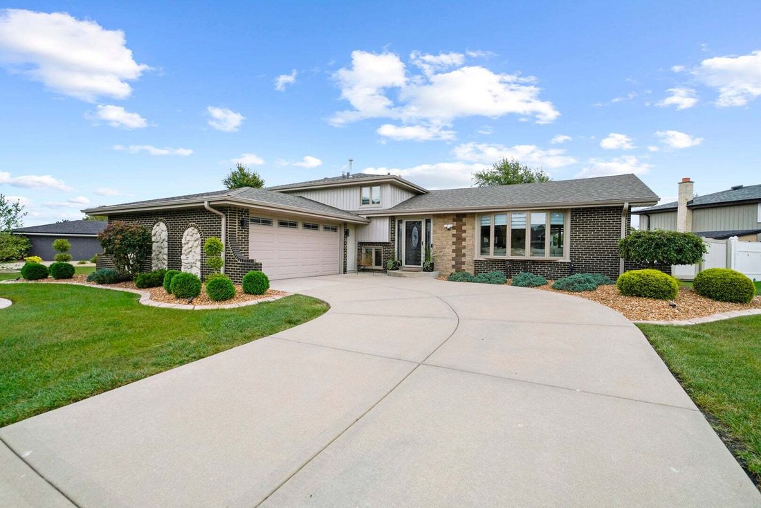 House in Orland Park, Illinois, United States 1 - 18934916