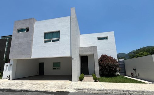 House in Santiago, Nuevo Leon, Mexico 1