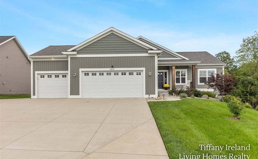 House in Plainfield charter Township, Michigan, United States 1