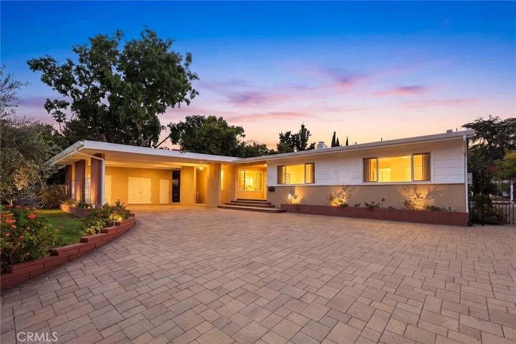 House in Glendale, California, United States 5 - 18934573