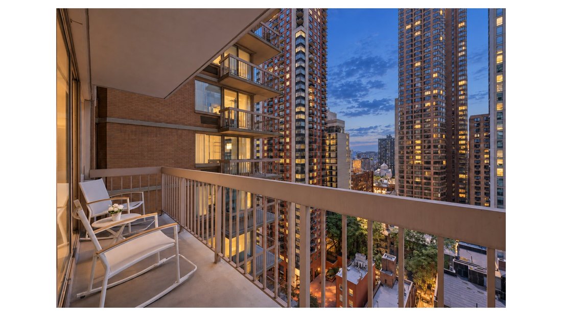 Condo in New York, New York, United States 4 - 18935143