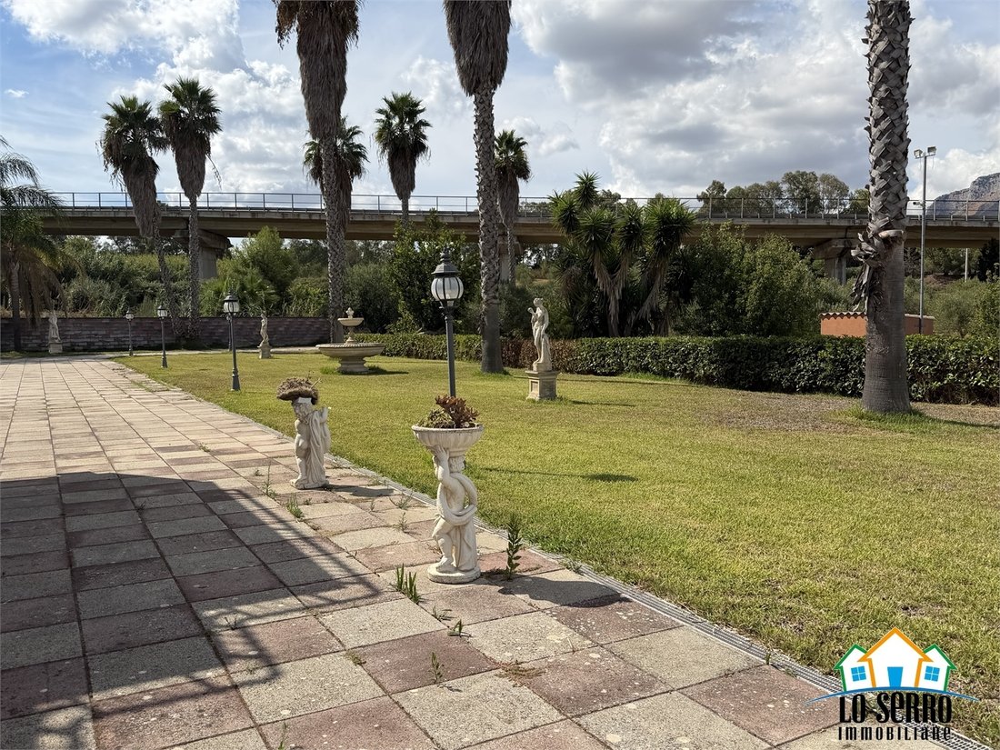 Villa in Centro, Alcamo, Sicily 1 - 18933696
