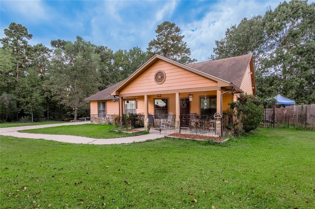 House in Coldspring, Texas, United States 3 - 18935105
