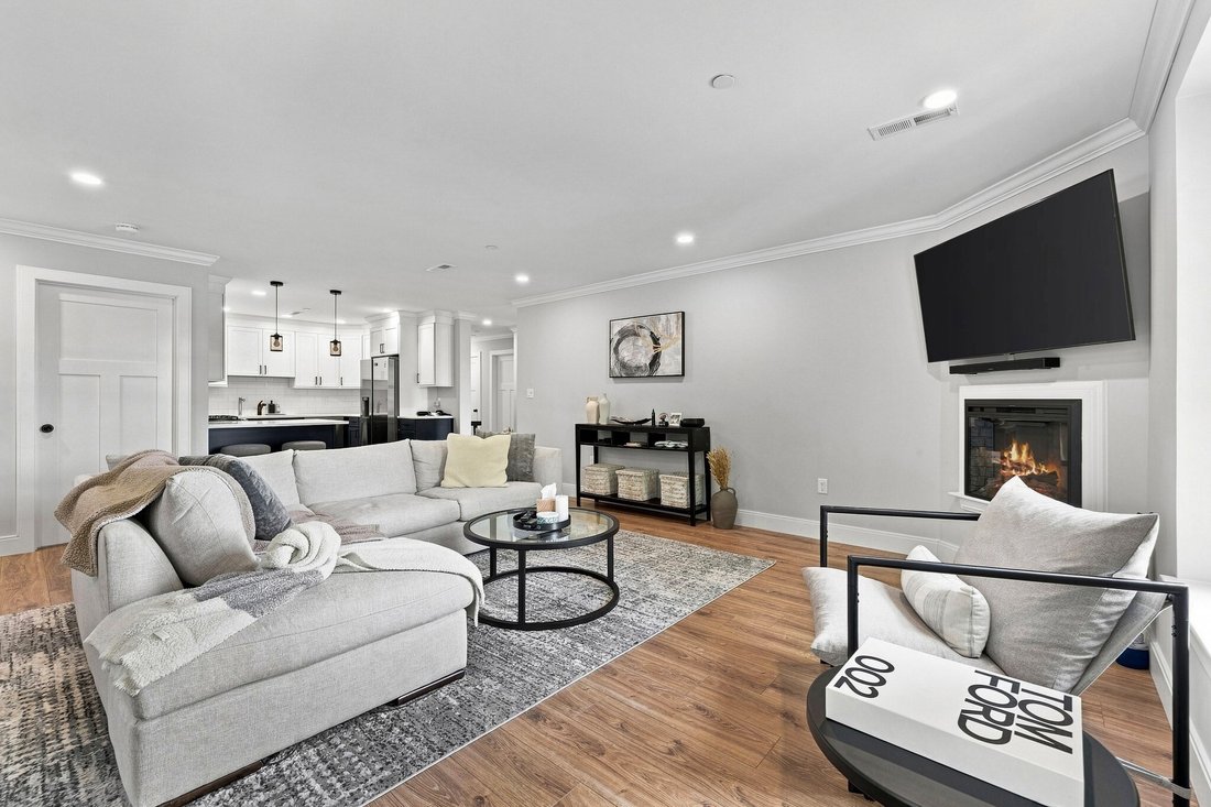 Condo in Boston, Massachusetts, United States 1 - 18934958