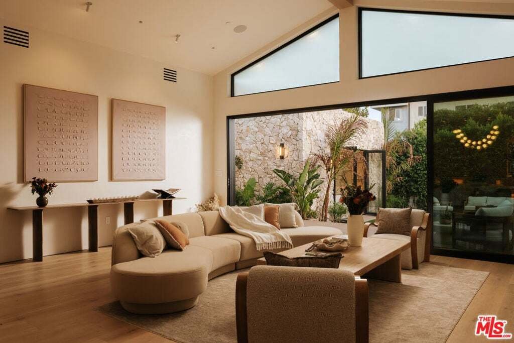 House in Los Angeles, California, United States 1 - 18933761