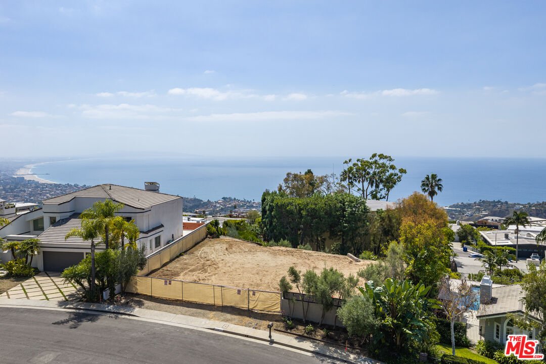 Land in Los Angeles, California, United States 1 - 18935048