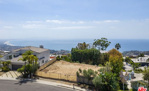 Land in Los Angeles, California, United States 1