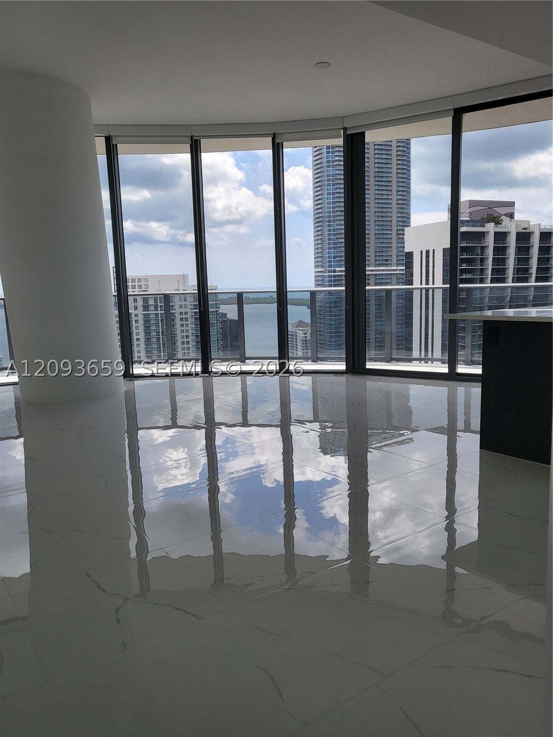 Condo in Miami, Florida, United States 1 - 18934325