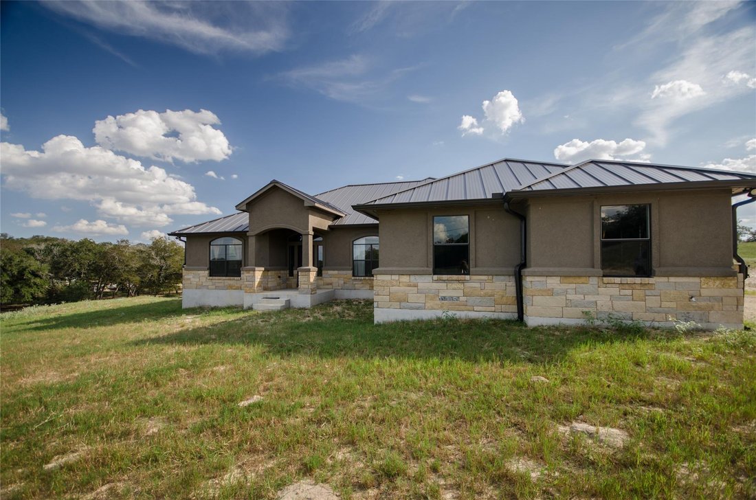 House in Gonzales, Texas, United States 1 - 18274365