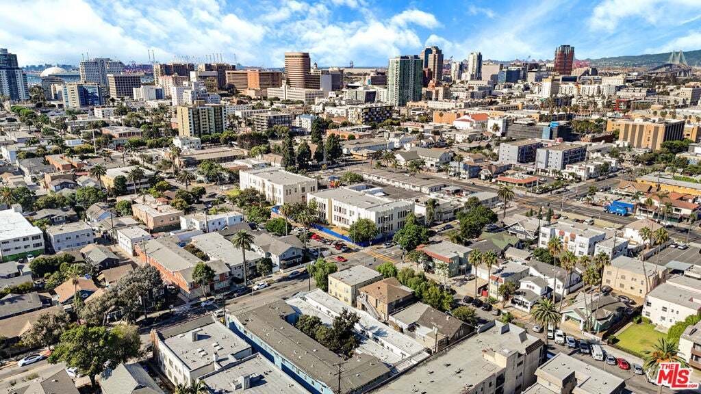 Signal Hill, California, United States 5 - 18933788