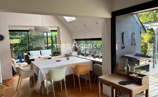 House in Kerguelen-Quehello Congard-Maison Rou, Larmor-Plage, France 1