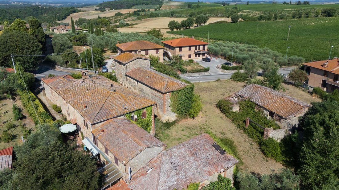 Country House in Monteriggioni, Tuscany, Italy 2 - 18933779