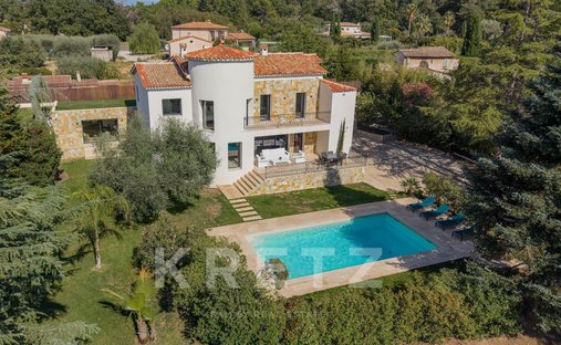 Villa in Châteauneuf-Grasse, Provence-Alpes-Côte d'Azur, France 1