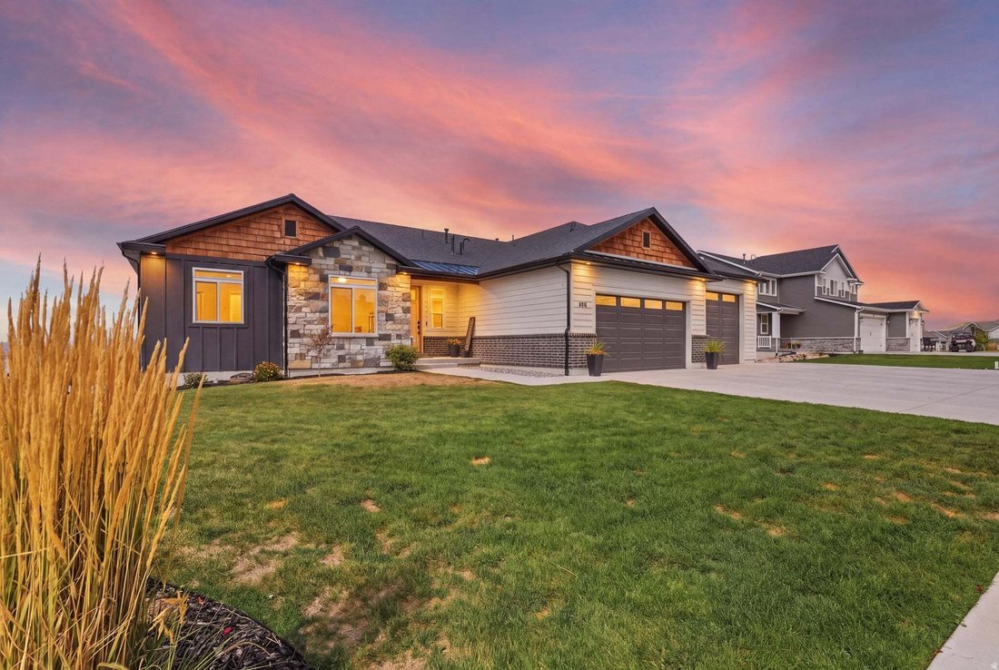 House in Hyde Park, Utah, United States 1 - 18934100