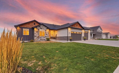 House in Hyde Park, Utah, United States 1