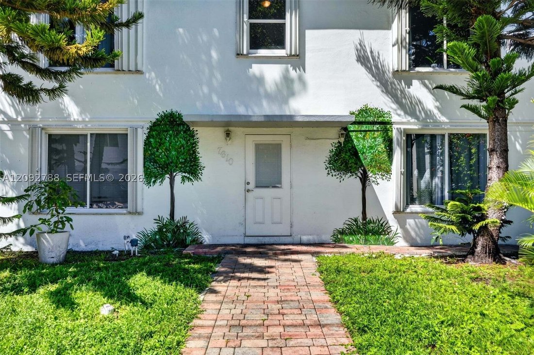 Miami Beach, Florida, United States 5 - 18934317