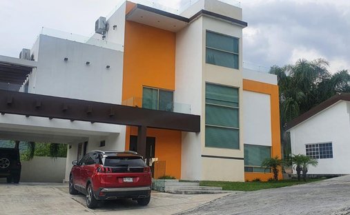 House in Santiago, Nuevo Leon, Mexico 1