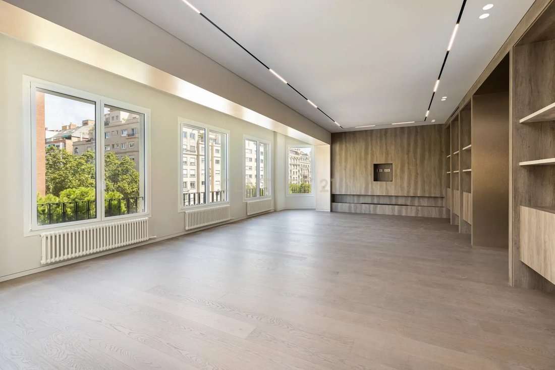 Apartment in Sarrià-Sant Gervasi, Barcelona, Spain 5 - 18935390