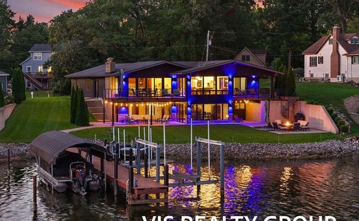 House in Fruitport Charter Township, Michigan, United States 1