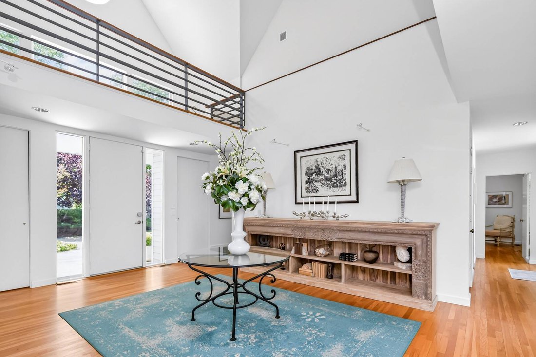 House in Southampton, New York, United States 4 - 18932129