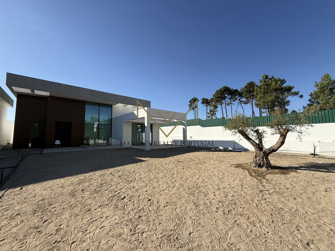 Villa in Corroios, Setubal, Portugal 1 - 15423524