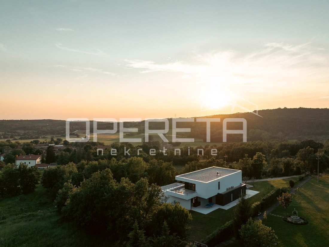 Villa in Umag, Istria County, Croatia 2 - 18935332
