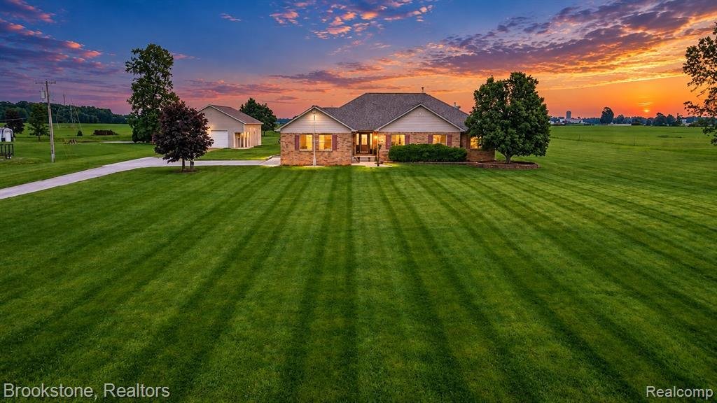 House in Richmond, Michigan, United States 1 - 18307994