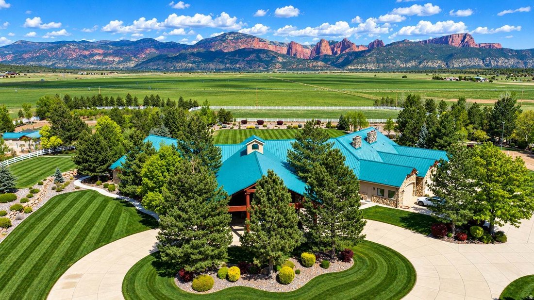 House in New Harmony, Utah, United States 2 - 17101834