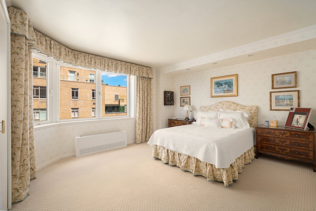 Co Op in New York, New York, United States 5 - 18934972