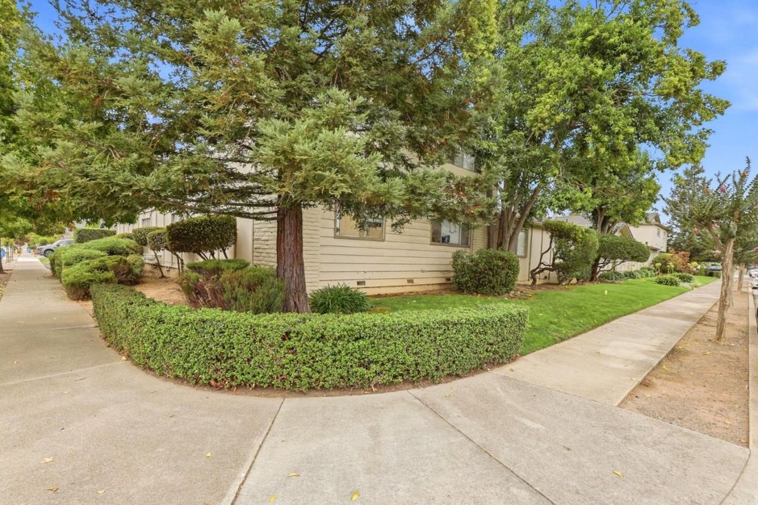 Gilroy, California, United States 4 - 18933923