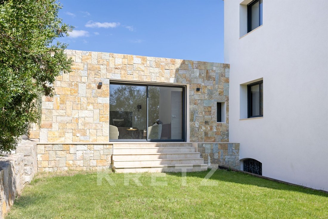 Villa in Châteauneuf-Grasse, Provence-Alpes-Côte d'Azur, France 5 - 18935746