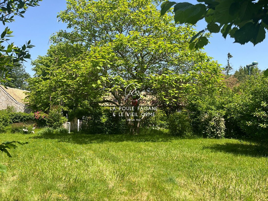 House in Breval, Ile-de-France, France 3 - 18935542