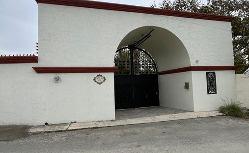 House in Santiago, Nuevo Leon, Mexico 1