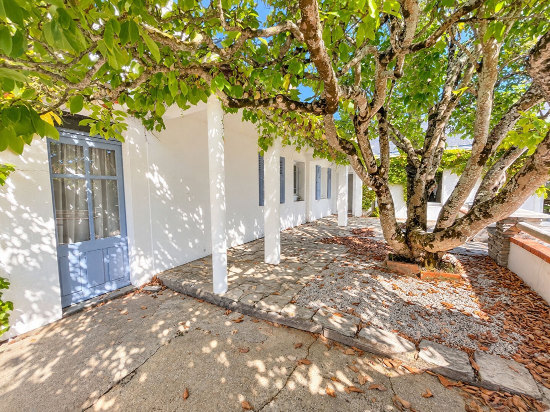 Villa in Saint Gilles-Centre Ville, Saint-Gilles-Croix-de-Vie, France 3 - 17687855