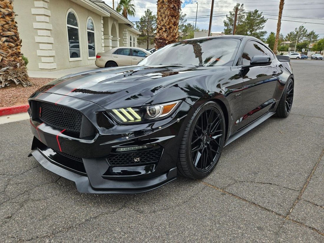 Coupe in Las Vegas, NV, United States 3 - 18932351
